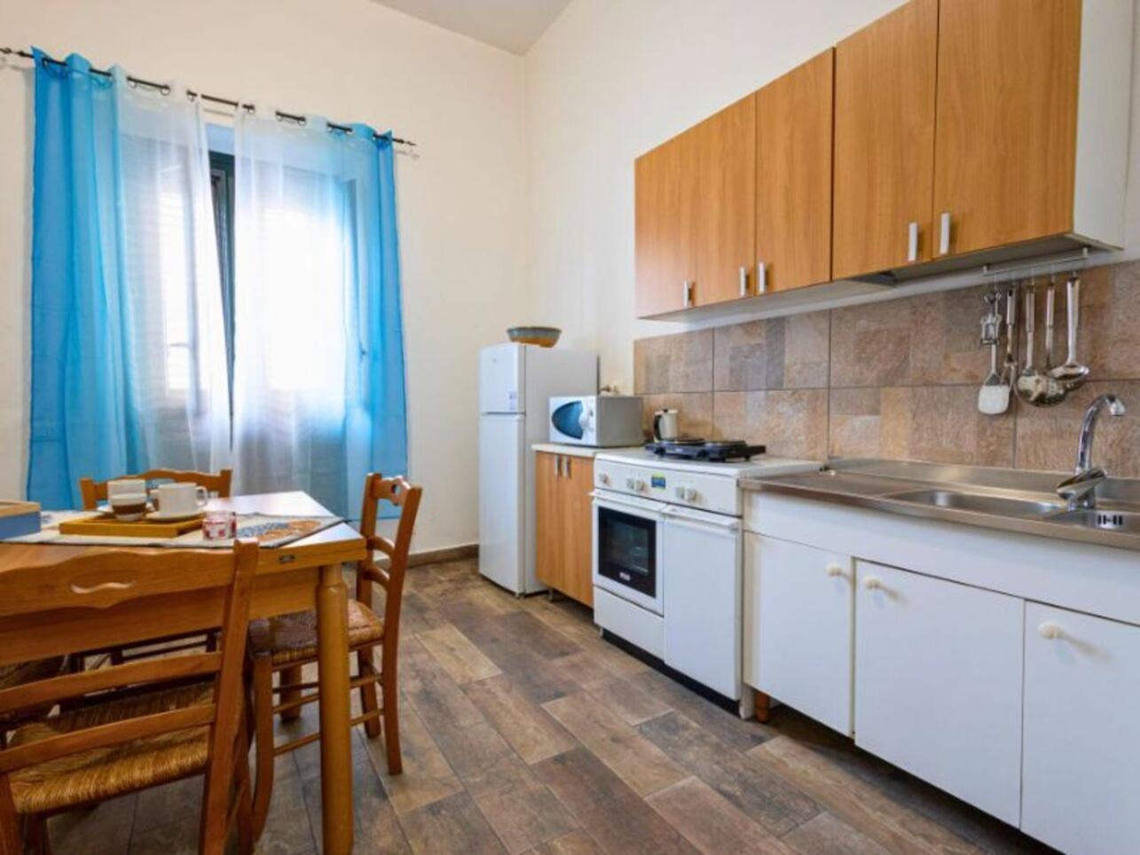 Lovely Apartment In Palermo-Sferracavallo Exterior foto